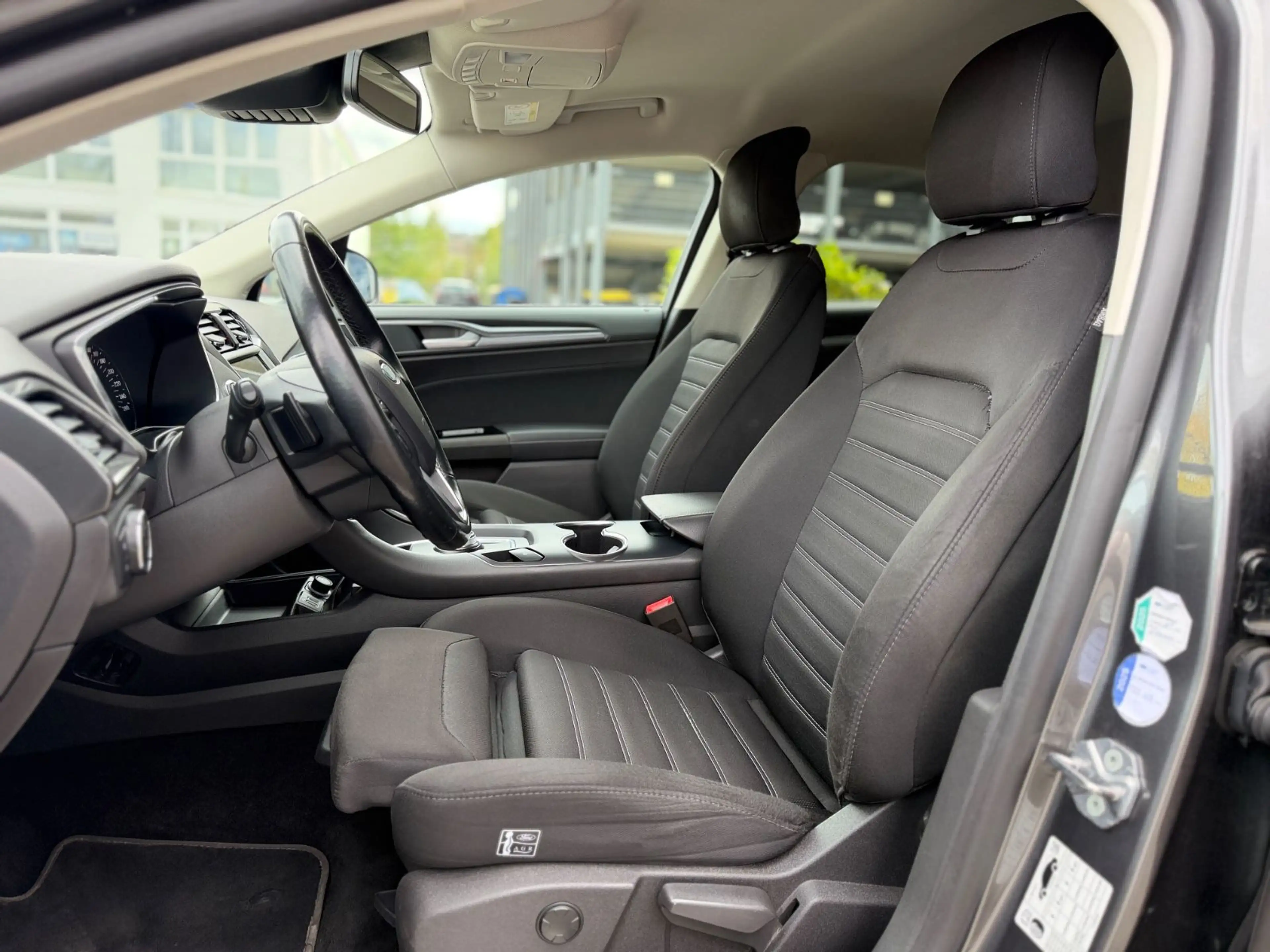 Ford Mondeo Lim. Titanium Automatik ACC Spur — photo 15