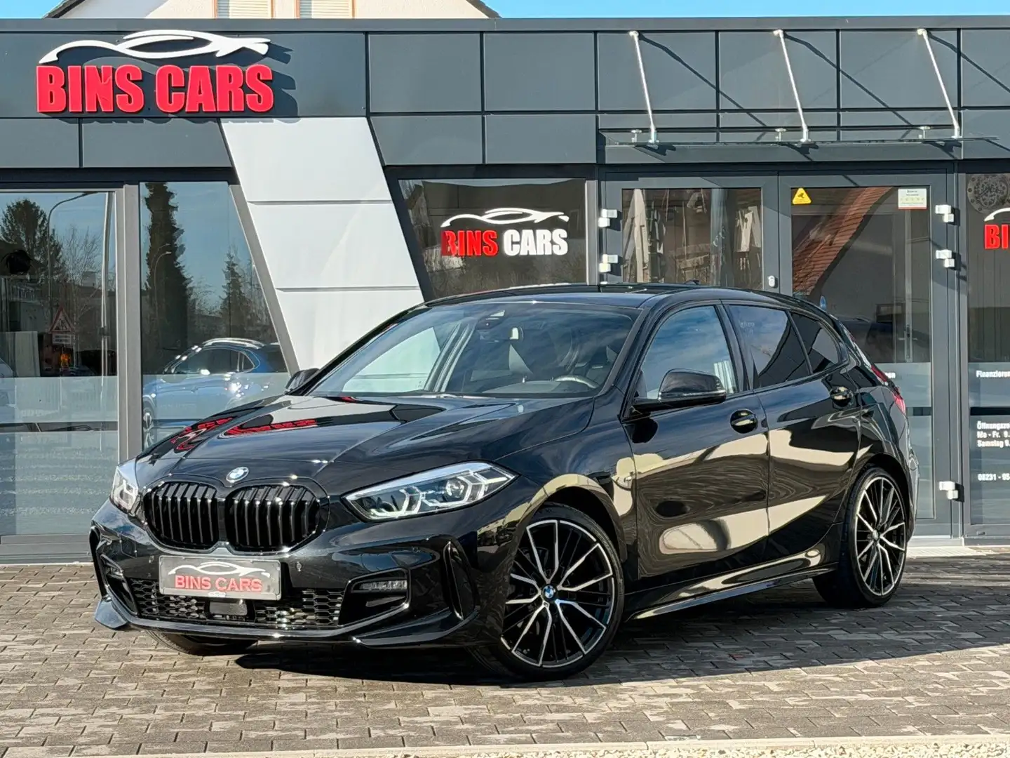 BMW 118 i M Sport*ACC*Kamera*Live*HiFi*1.Hand*LED Schwarz - 1