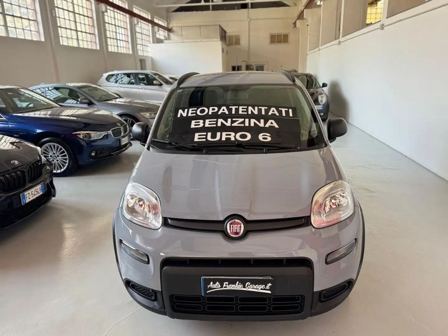 Fiat Panda 1.0 FireFly S&S Hybrid Sport Gris - 2