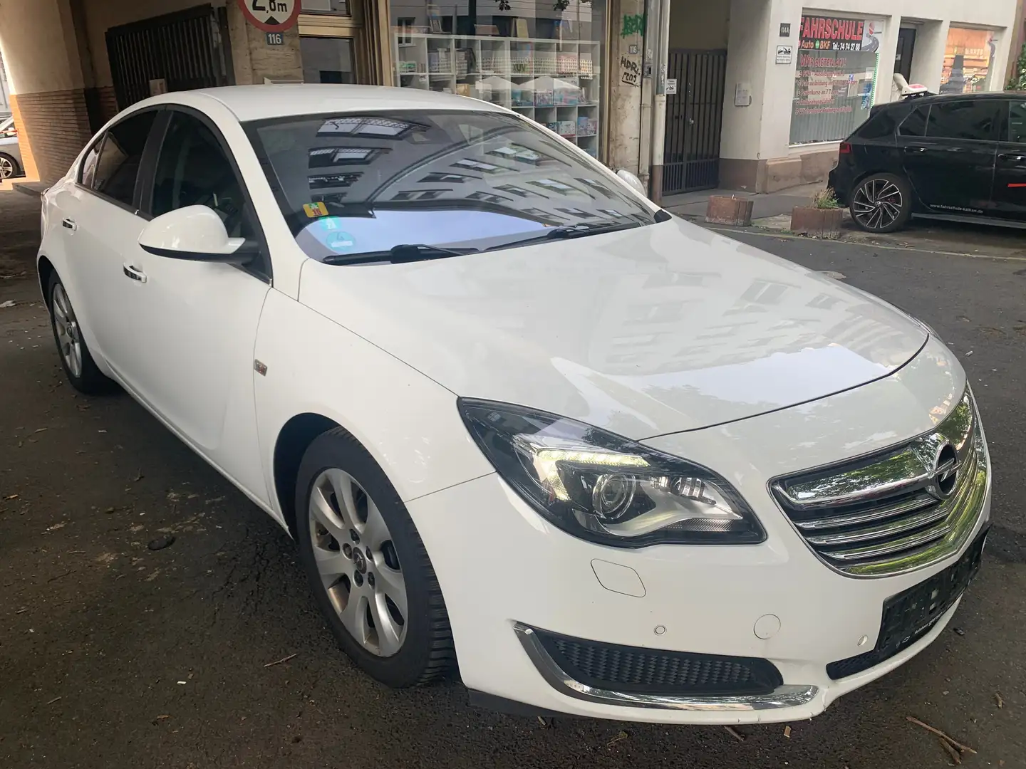 Opel Insignia A Lim. 2,0 CDTI Leder NAVI BOSE SITZBELÜFTUNG Weiß - 2