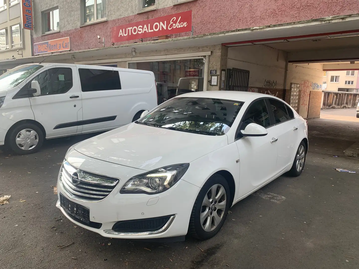 Opel Insignia A Lim. 2,0 CDTI Leder NAVI BOSE SITZBELÜFTUNG Weiß - 1