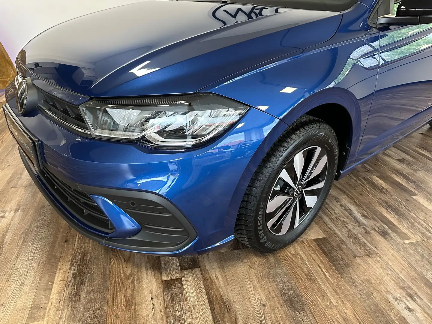 Volkswagen Polo 1.0 Goal, Allwetterreifen, Sitzheizung Blau - 2