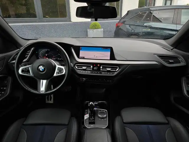 BMW 2 Series view 12