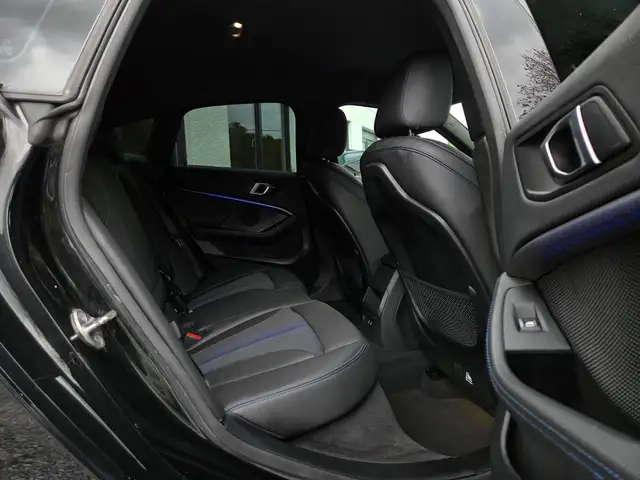 BMW 2 Series view 10