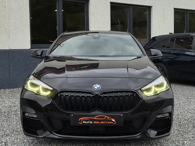 BMW 2 Series view 3