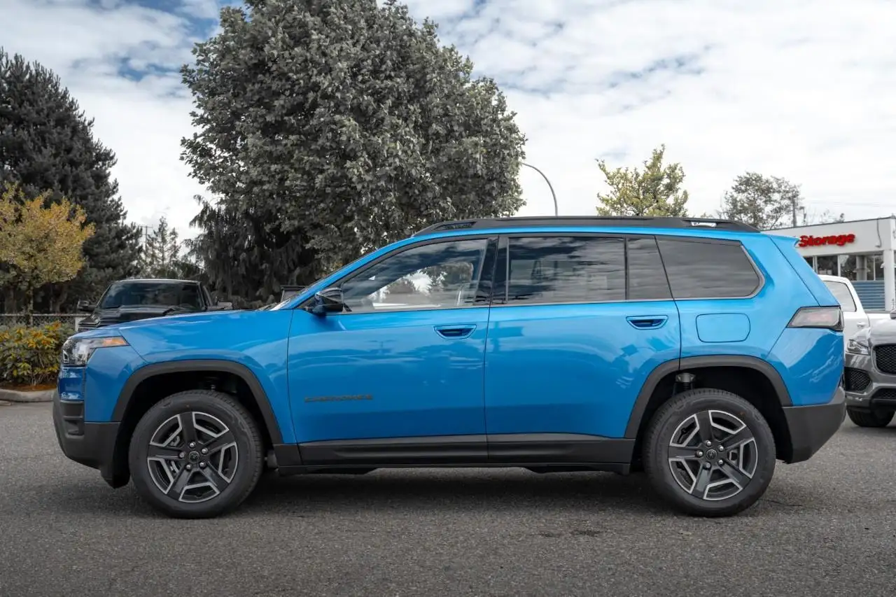 Jeep Cherokee снимка Jeep Cherokee