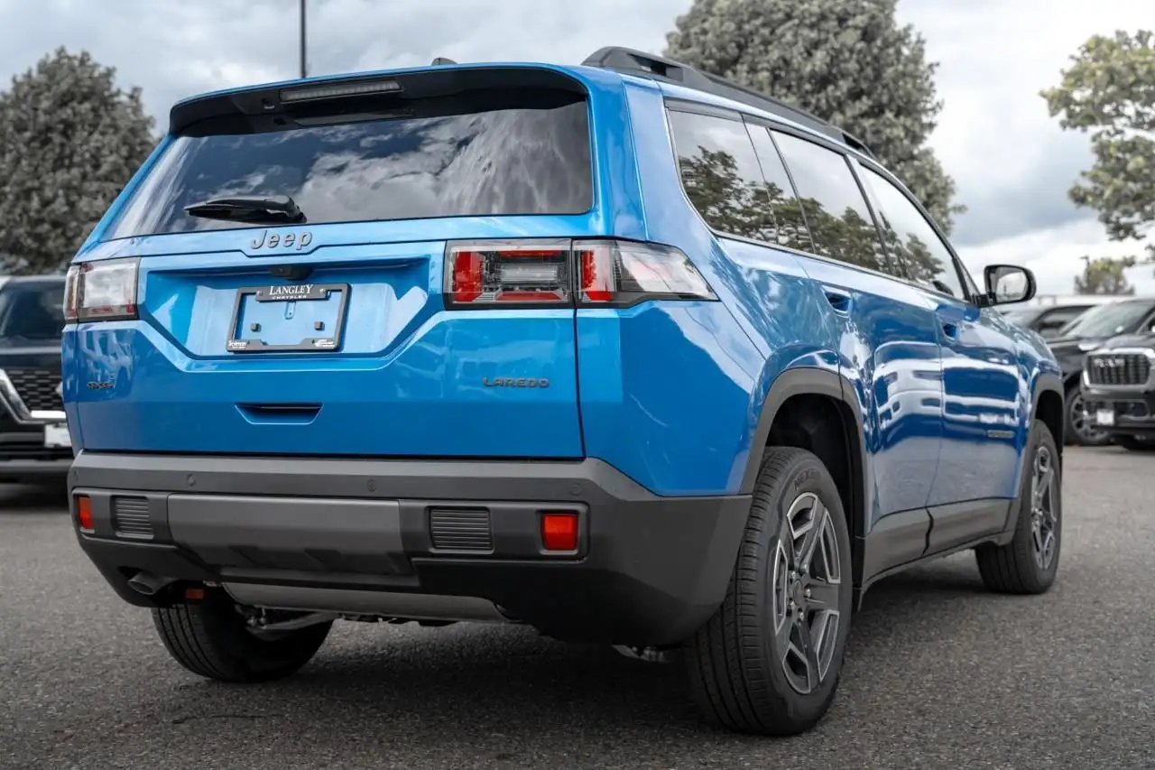 Jeep Cherokee снимка Jeep Cherokee