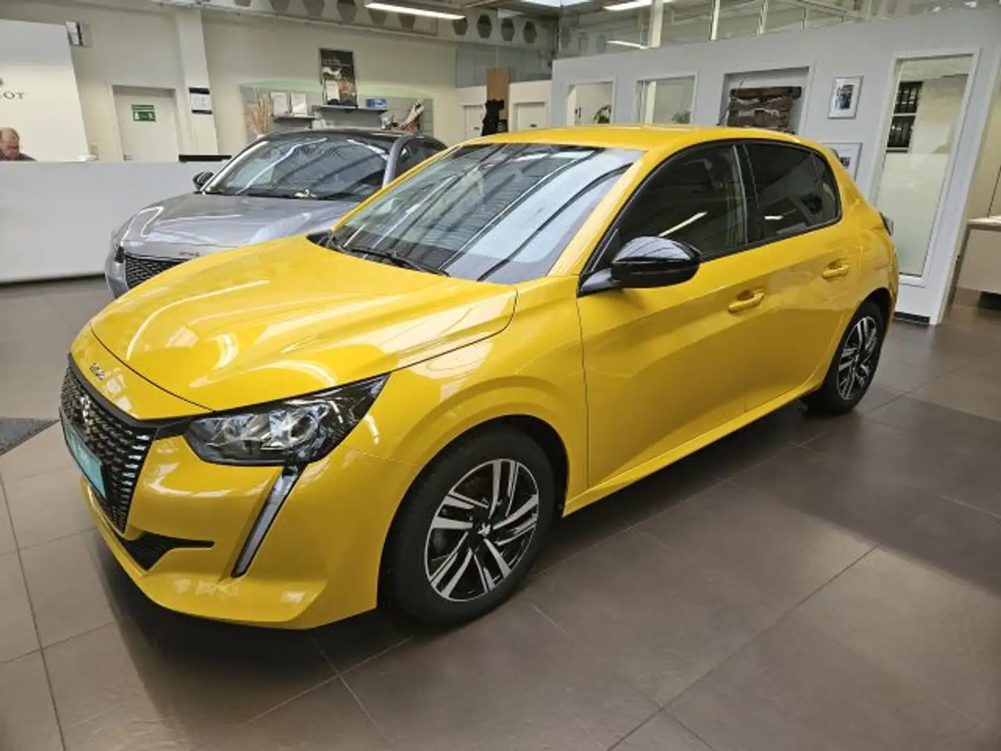 Peugeot 208 Allure Pack PT 100 3D Navi Sitzheizung ALLWETTER Gelb - 1