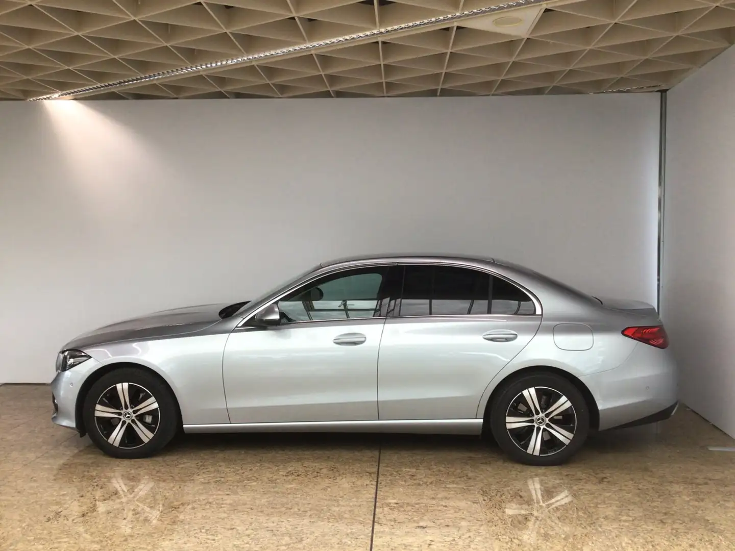Mercedes-Benz C 300 C 300 e AVANTGARDE Advanced Plus/MBUX/DC-Laden LED Silber - 2
