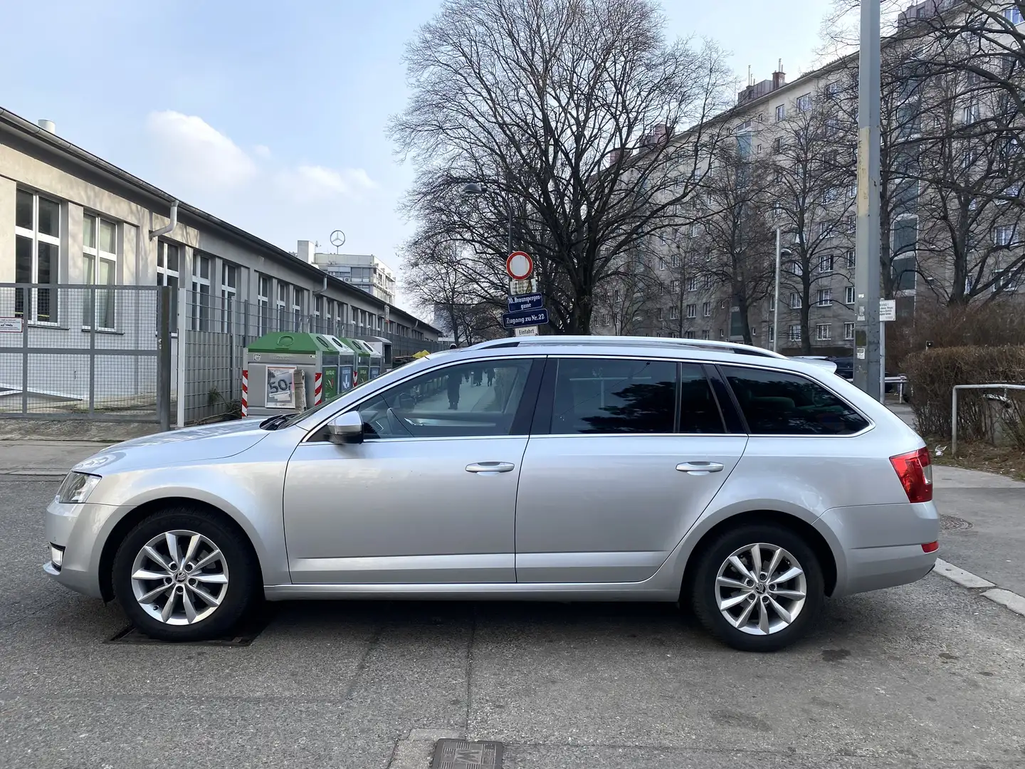 Skoda Octavia - 1