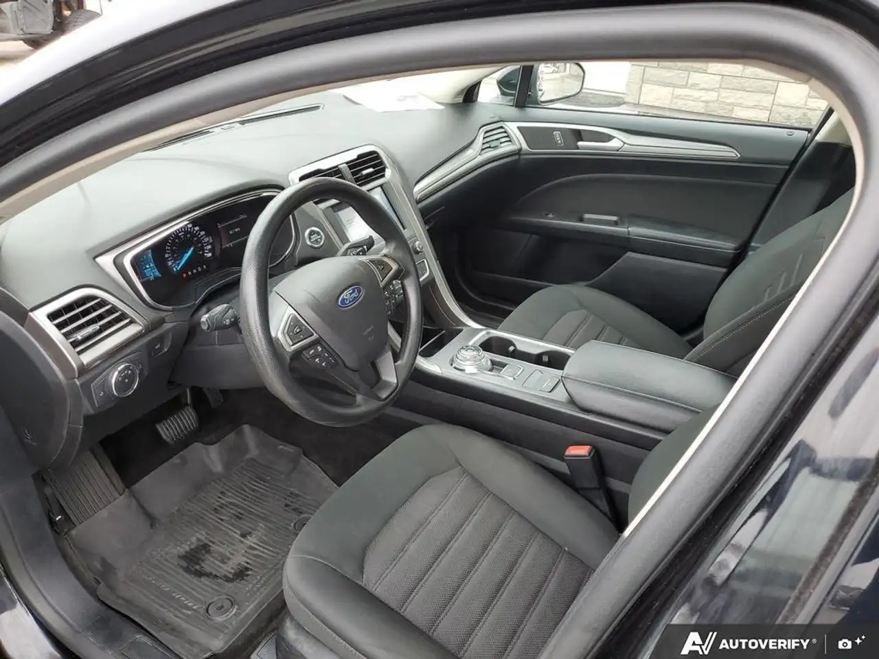 Ford Fusion снимка Ford Fusion