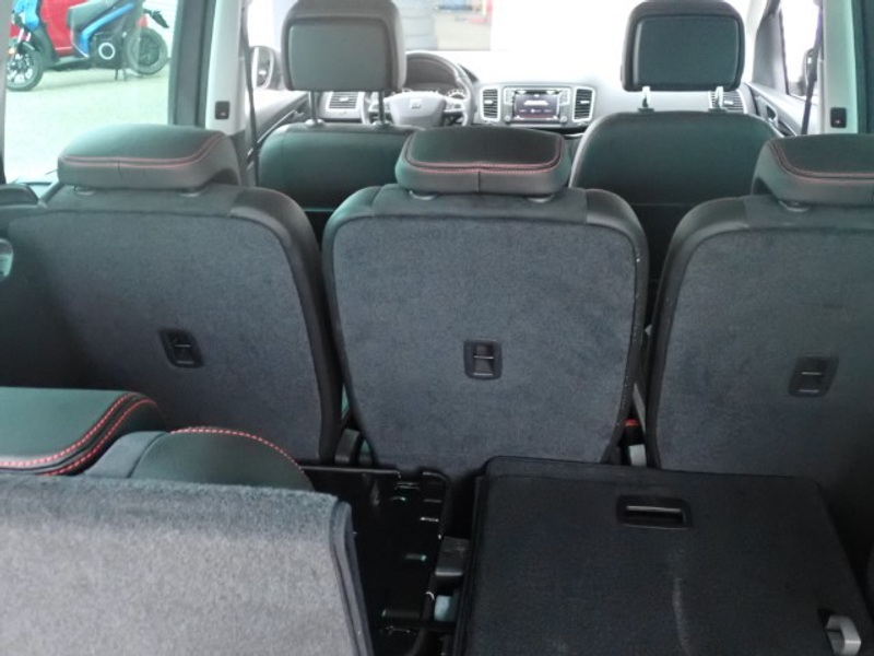 SEAT Alhambra FR 2,0 TDI DSG 4WD 7-Sitze ACC,..... — photo 4