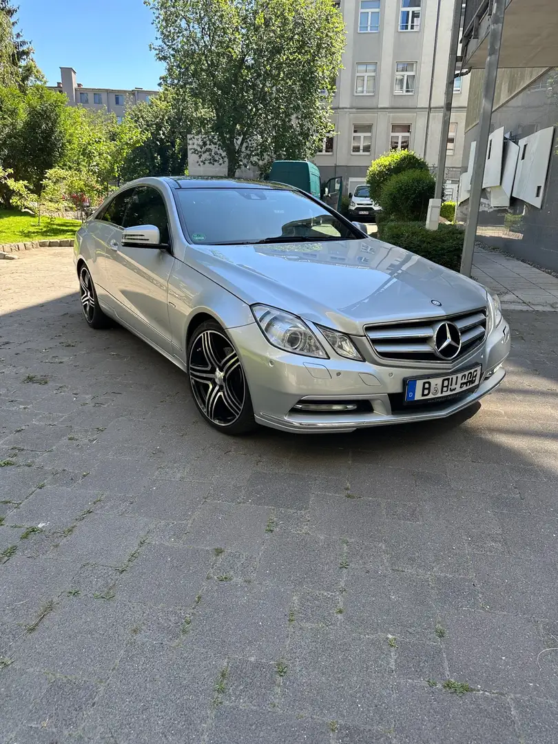Mercedes-Benz E 350 E 350 CDI Coupé BlueEfficiency (207.322) Gris - 1