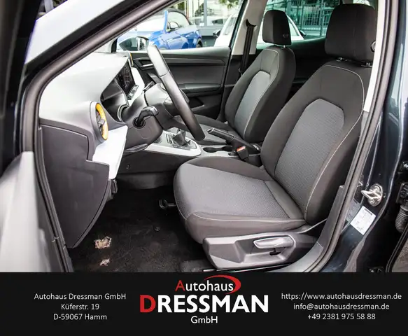 Seat Arona view 11