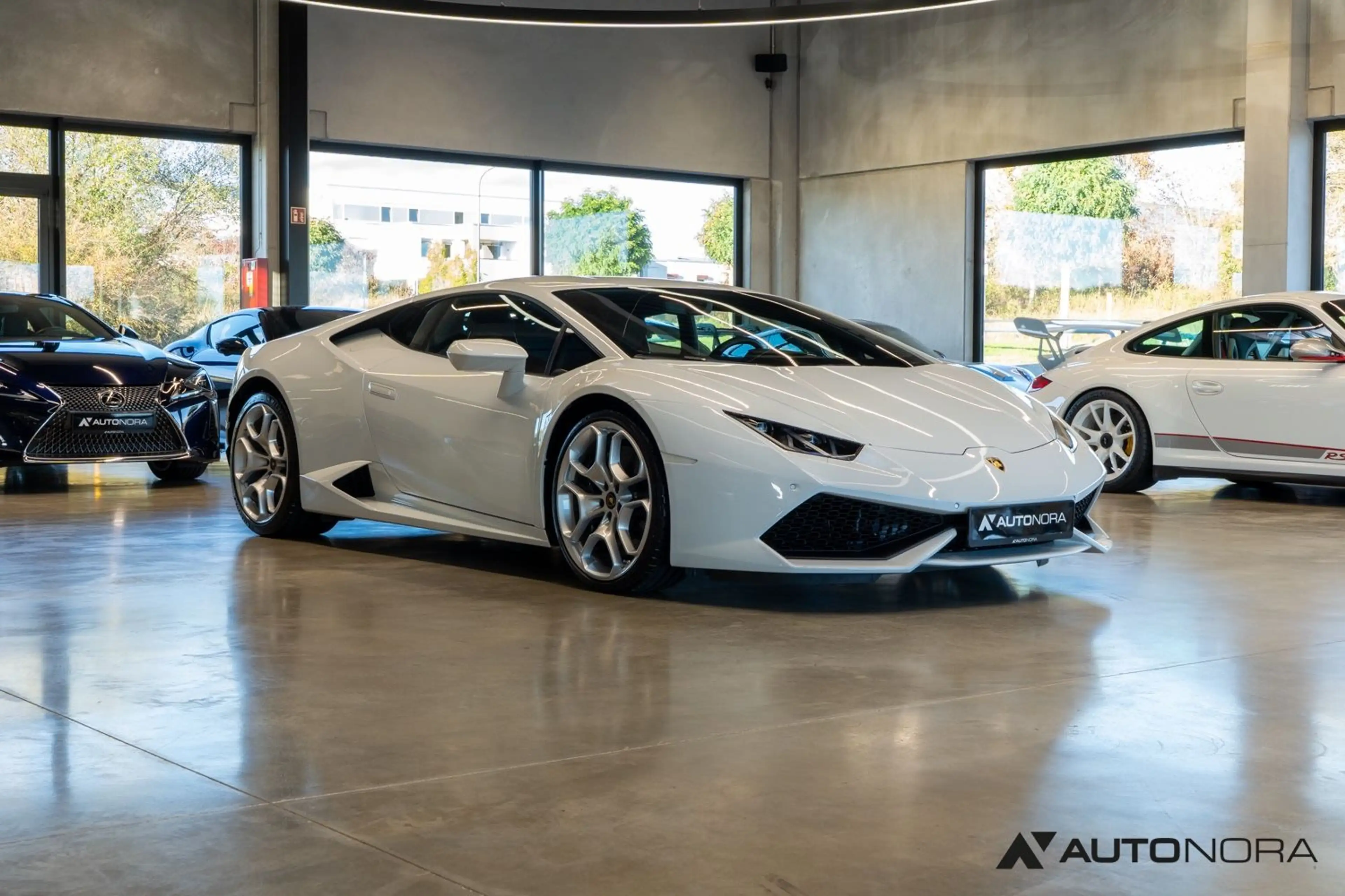 Lamborghini Huracán LP 610-4 Sport-Schalensitze Lift Kamera — photo 11