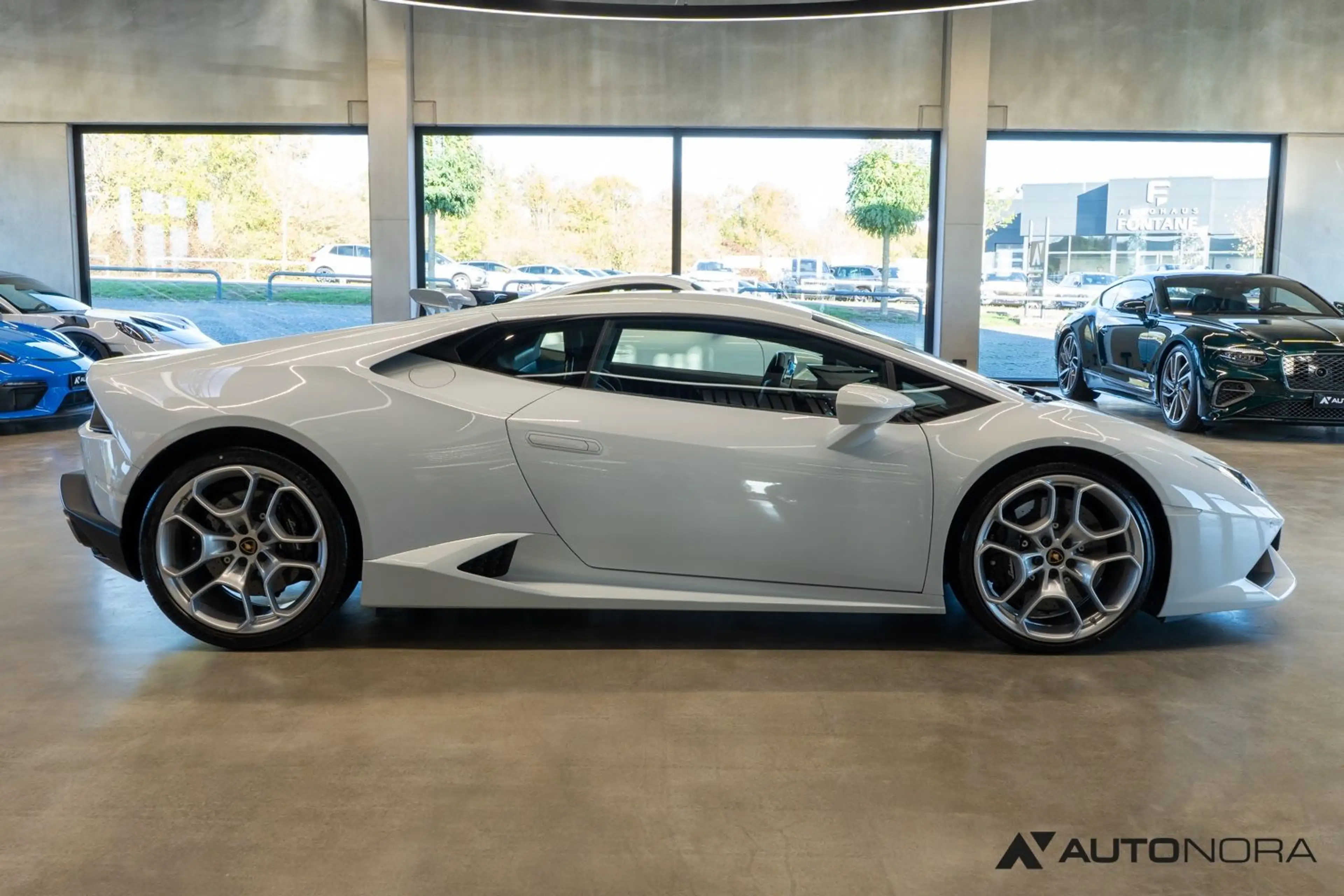 Lamborghini Huracán LP 610-4 Sport-Schalensitze Lift Kamera — photo 13