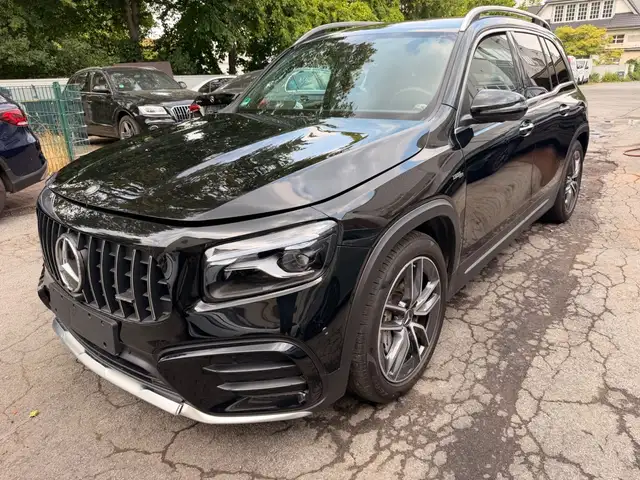 Mercedes-Benz GLB 35 AMG 4M 8G DCT LED MBUX DTR+Q PRO 360°