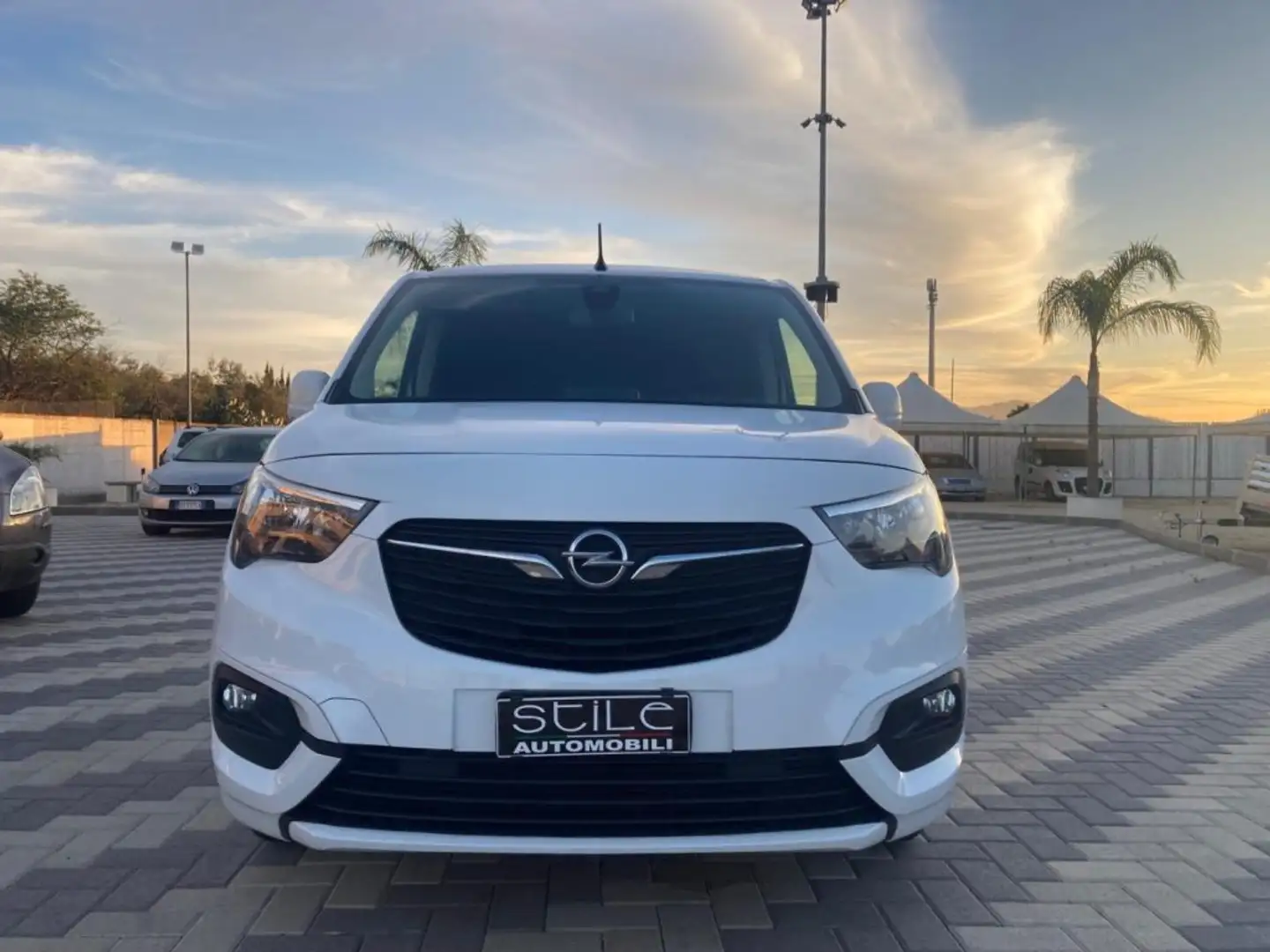 Opel Combo Cargo 1.5 Diesel 130CV S&S AT8 PC 1000kg Edition Blanco - 2