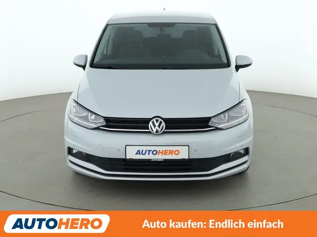 Volkswagen Touran view 9