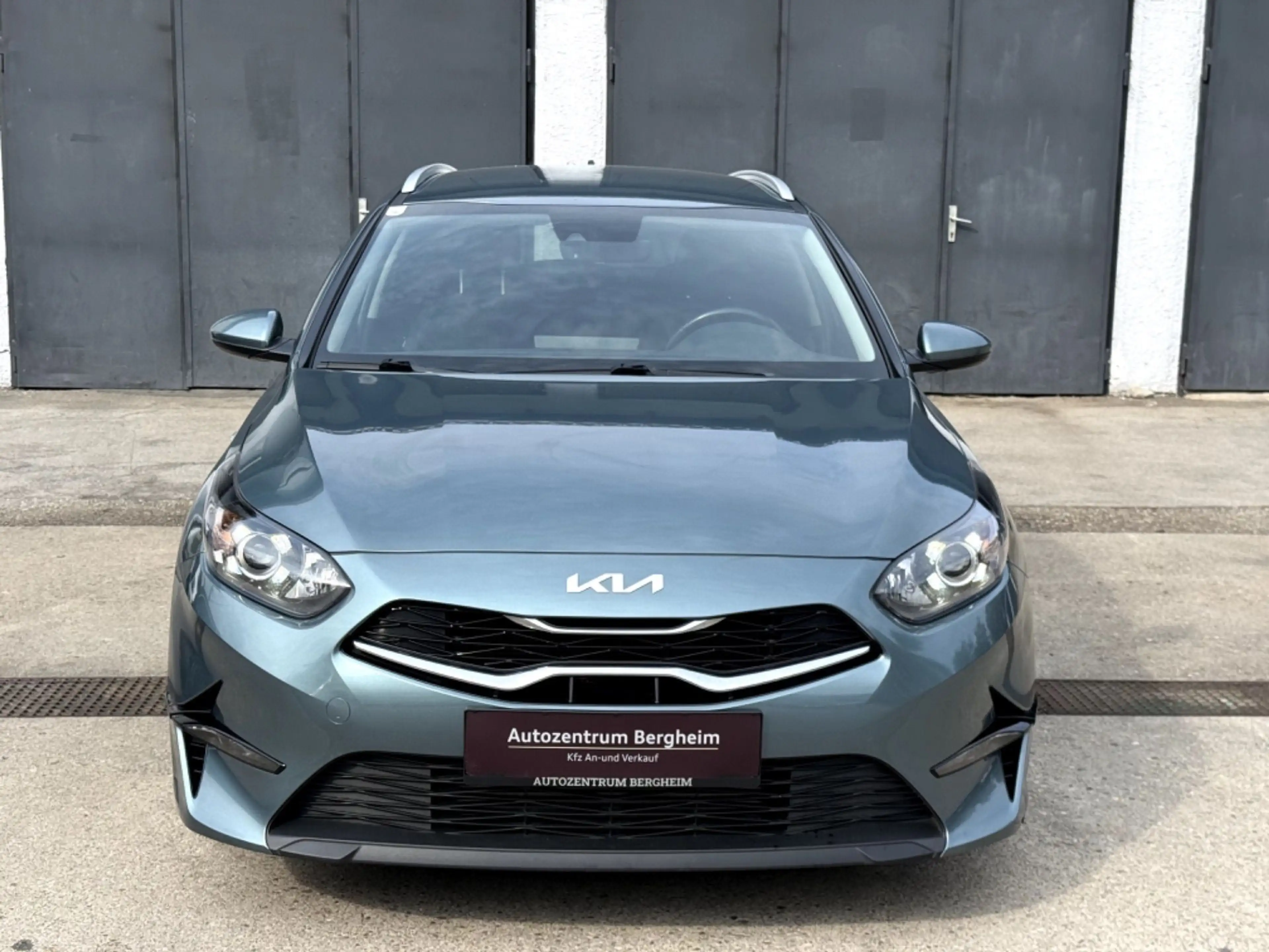 Kia Ceed SW / cee'd SW 1,6 CRDi SCR ISG Silber 48V DCT — photo 4