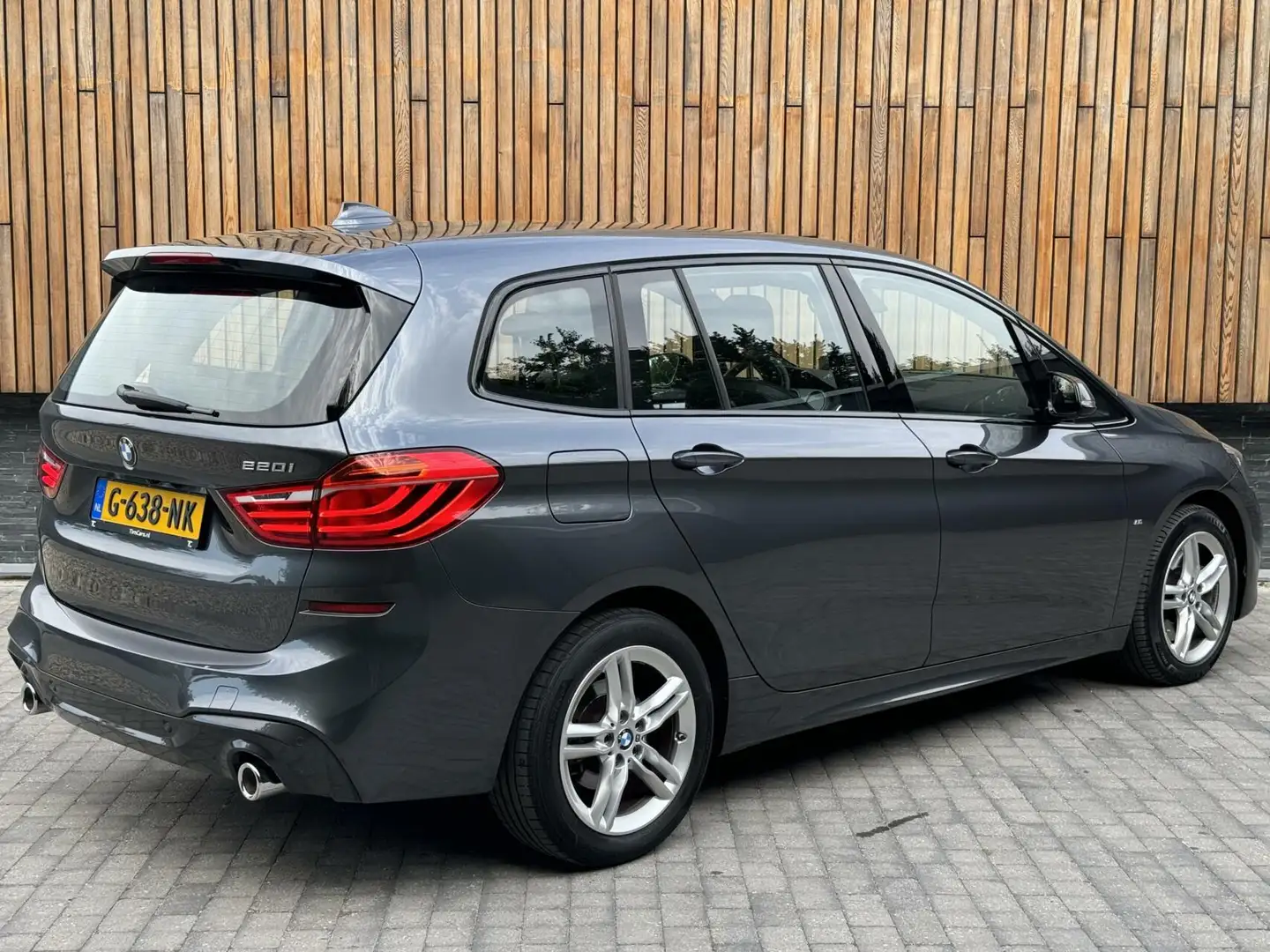 BMW 220 2-serie Gran Tourer 220i M-sport 7-persoons Automa Gris - 2