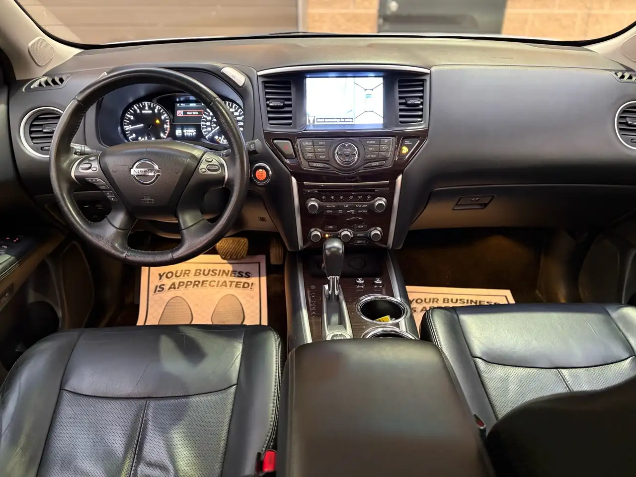 Nissan Pathfinder photo Nissan Pathfinder