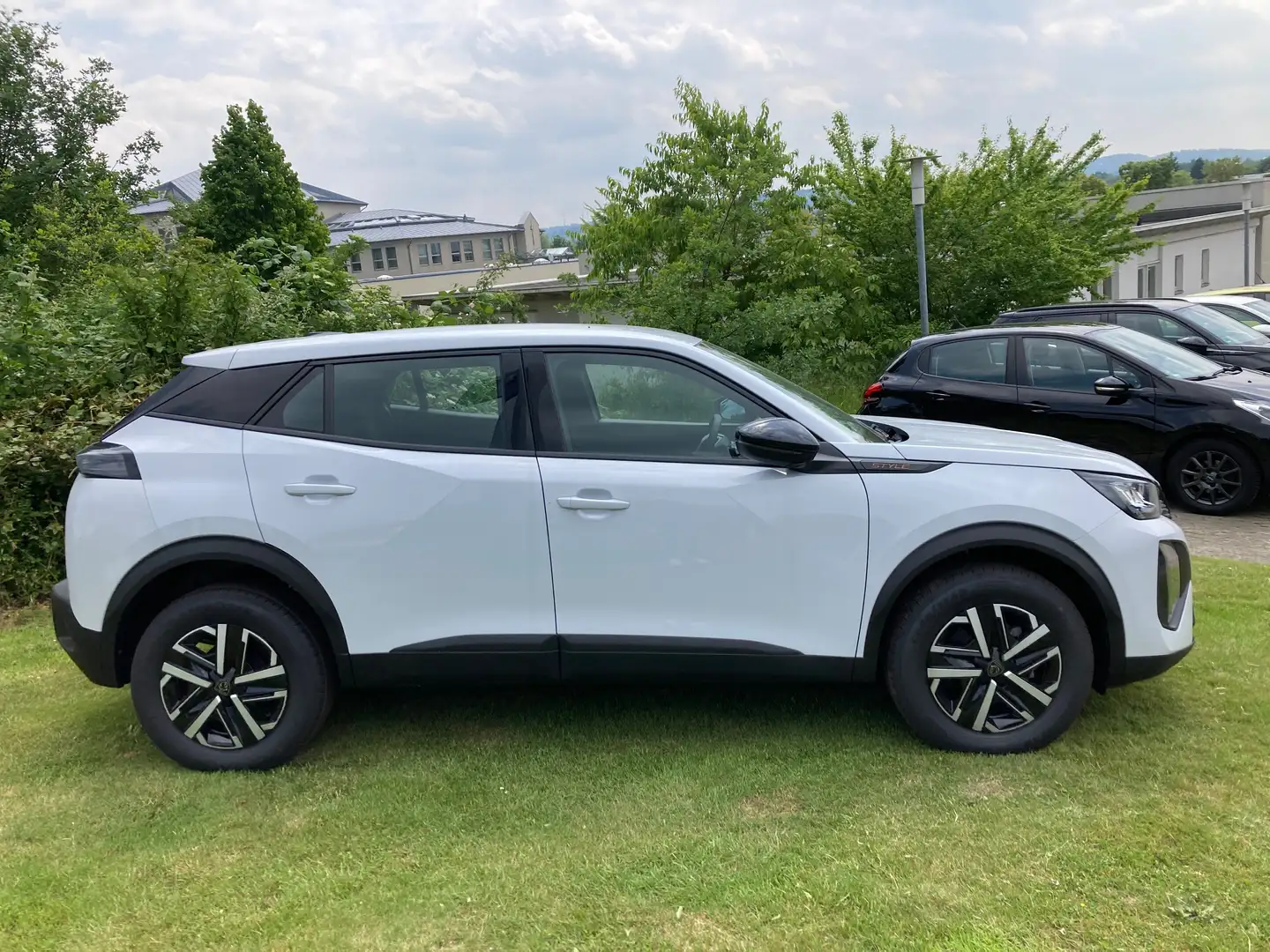 Peugeot 2008 Style Weiß - 2