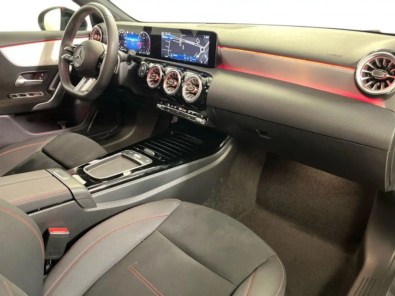 Mercedes-Benz A-Class 2026 — фото 15