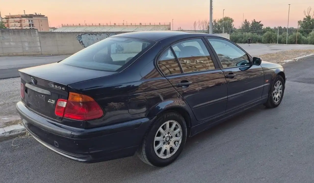 BMW 320 Serie 3 E46 Berlina 320d, foto 4