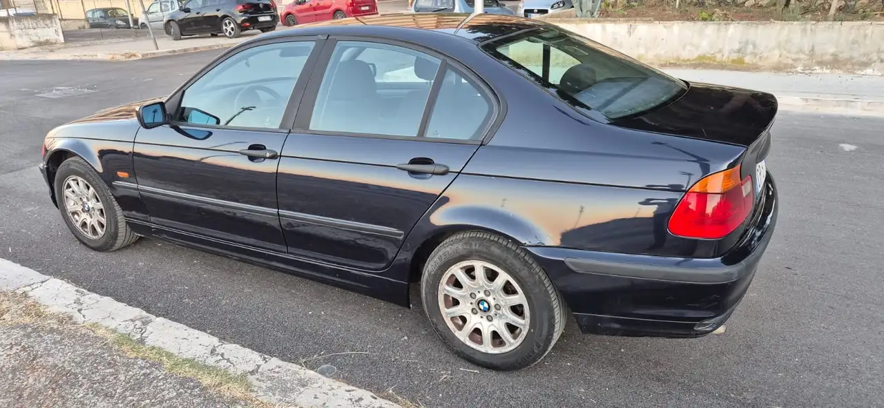 BMW 320 Serie 3 E46 Berlina 320d, foto 2