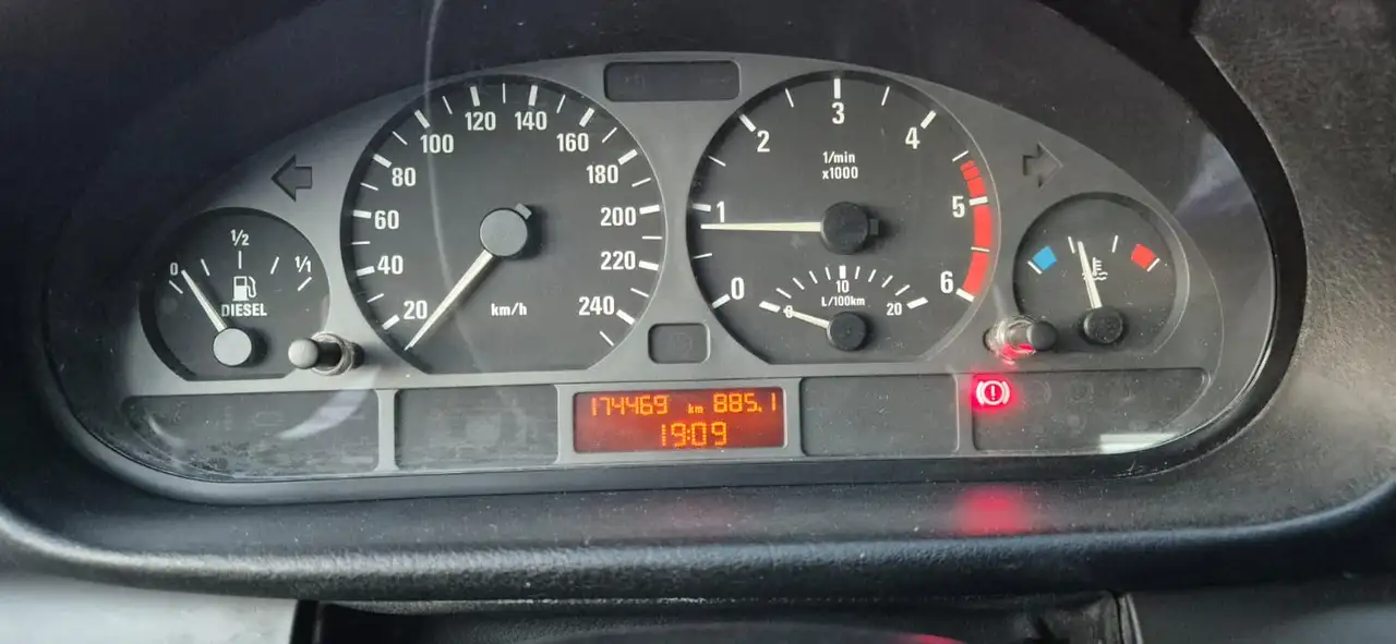BMW 320 Serie 3 E46 Berlina 320d, foto 8