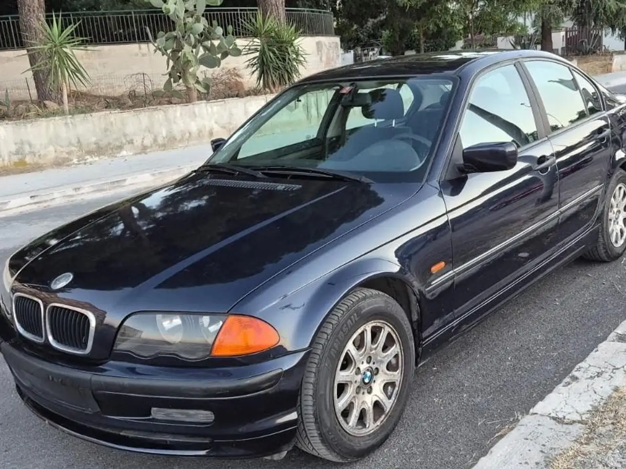 BMW 320 Serie 3 E46 Berlina 320d, foto 1
