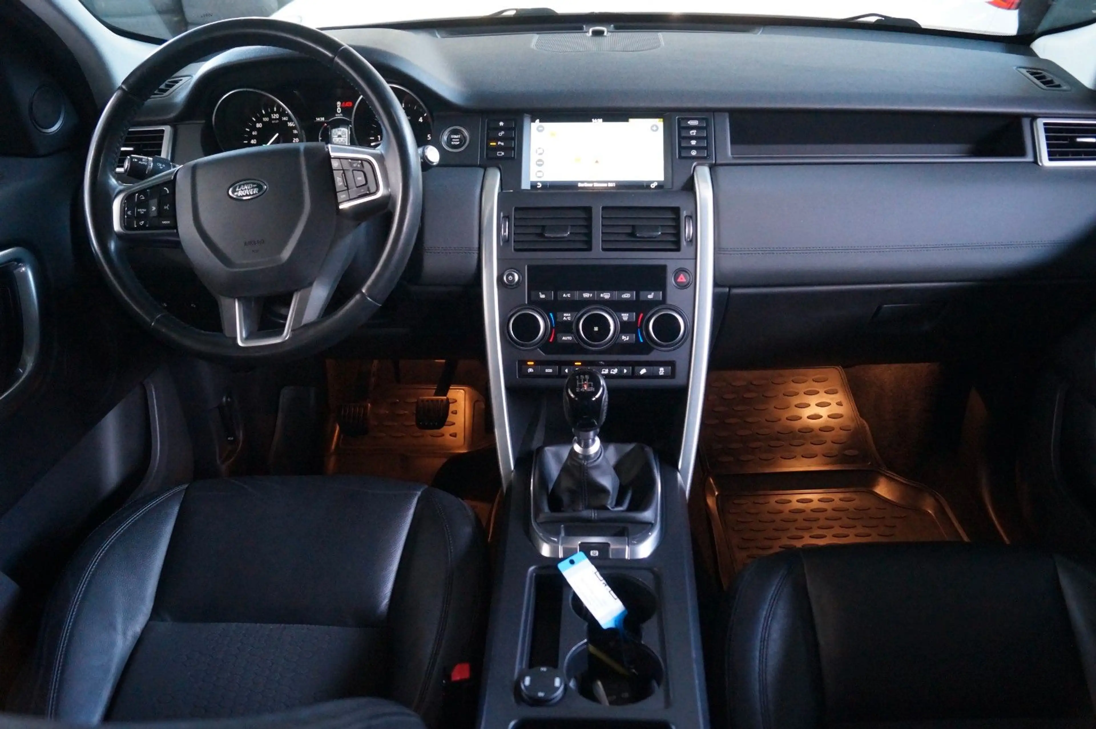 Land Rover Discovery 2.0 Sport SE AWD*Kamera*PDC*SH*T.Leder — photo 12