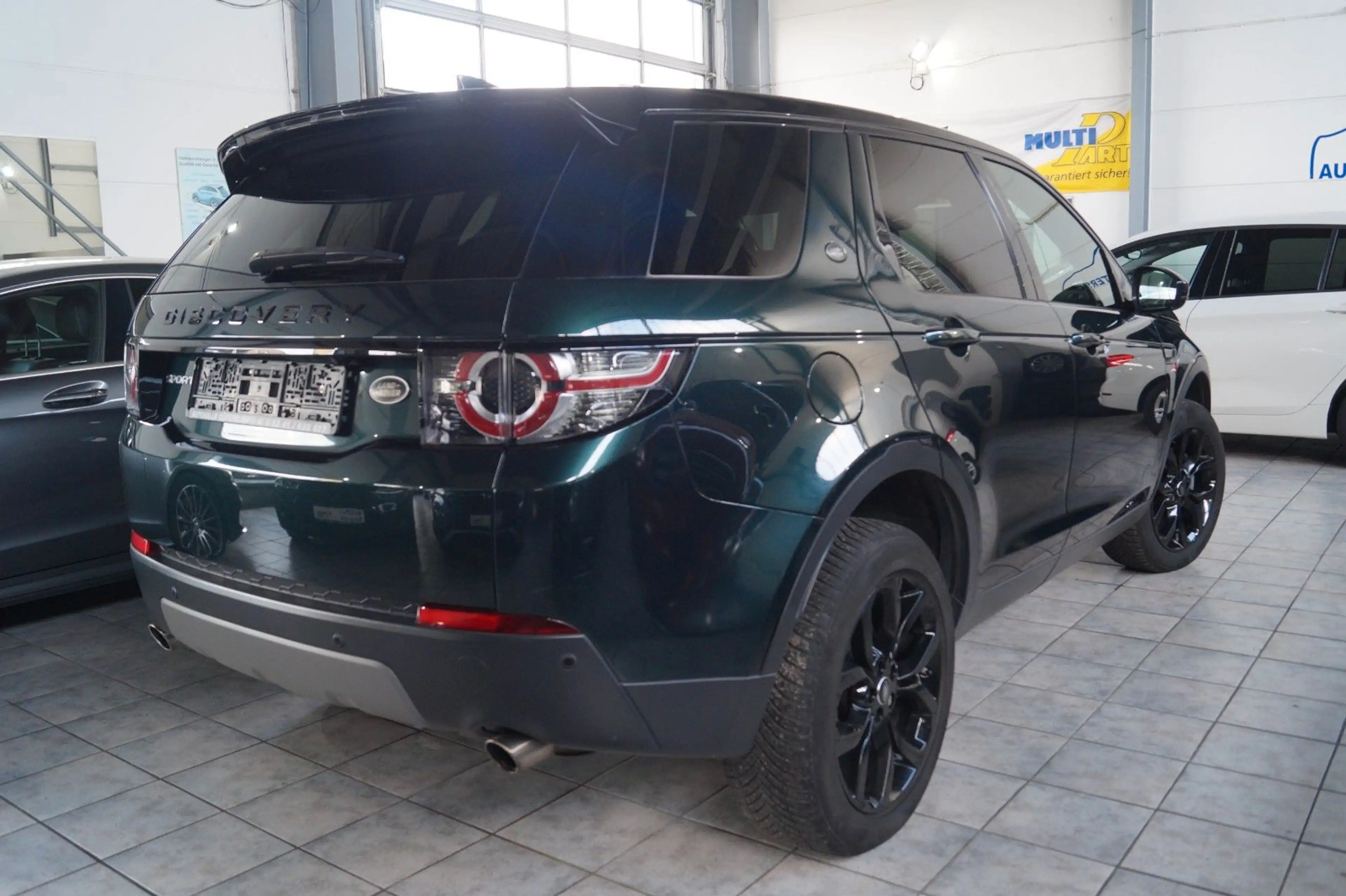 Land Rover Discovery 2.0 Sport SE AWD*Kamera*PDC*SH*T.Leder — photo 6