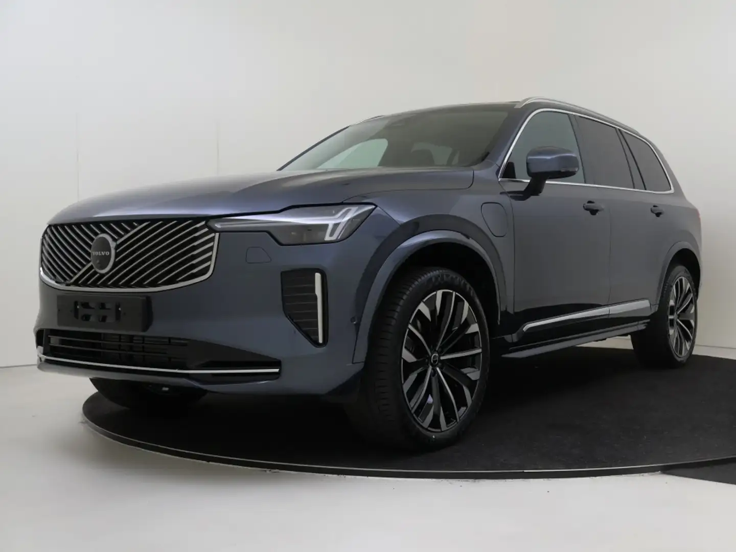 Volvo XC90 T8 AWD Ultra Bright | NIEUW MODEL | 1013KM | Bower Blau - 2
