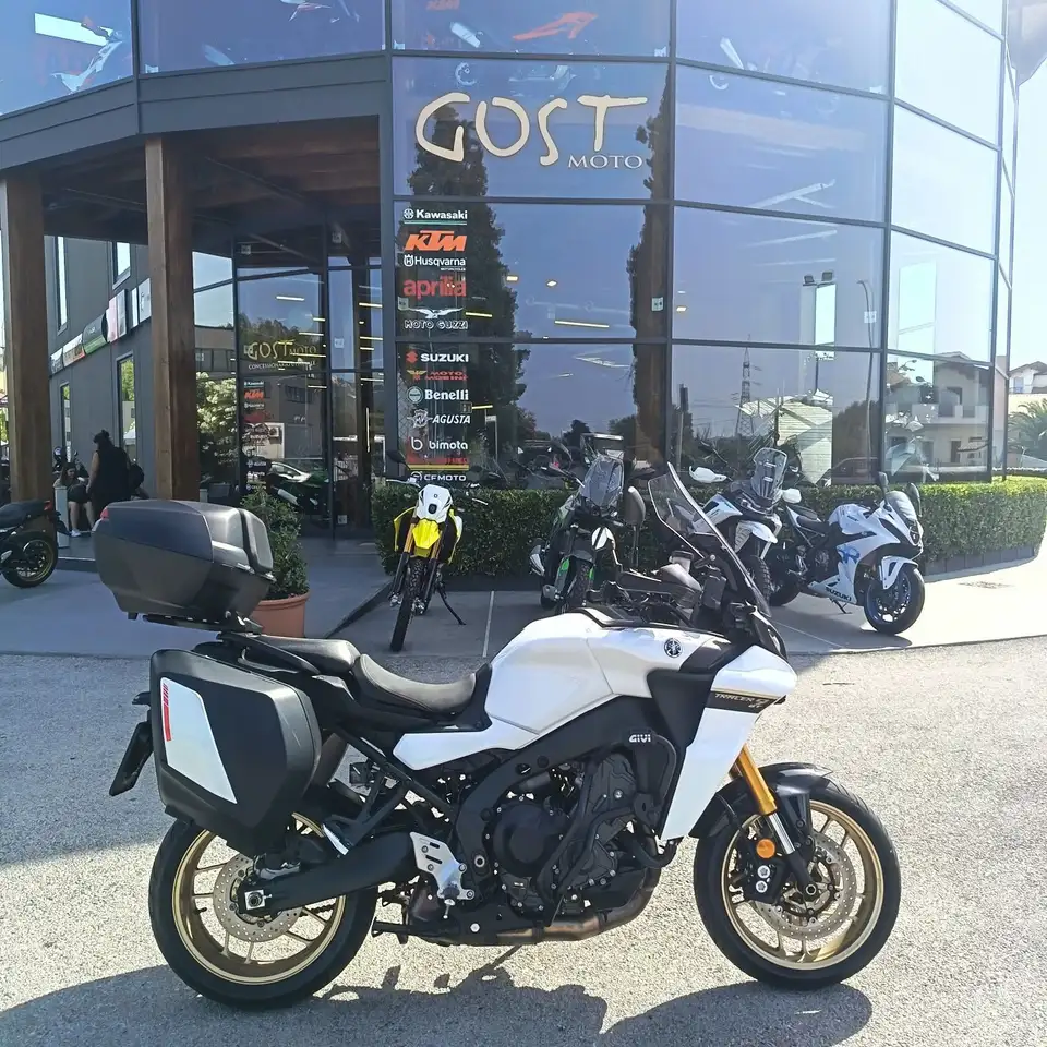 Yamaha Tracer 9