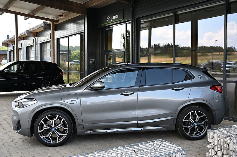 BMW X2 xDrive25e PHEV Aut. M Sport X NP €66k ACC, Navi... — photo 2
