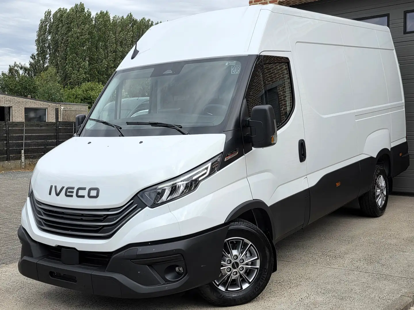 Iveco Daily 39.990EX - 2025 L3H2 175PK NIEUW 0KM FULL OPTION Blanc - 1