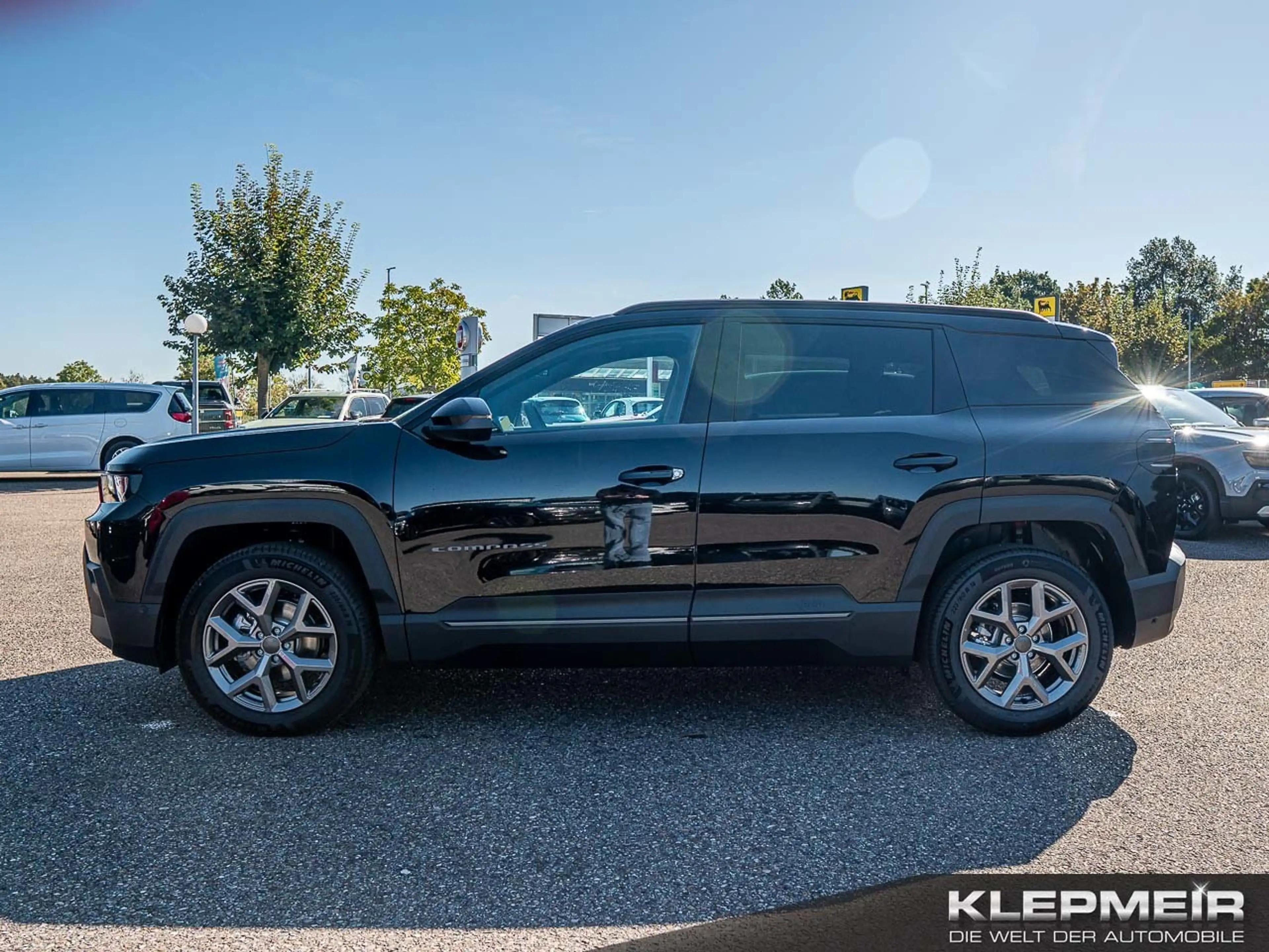 Jeep Compass Compass E-Hybrid First Edition — photo 8