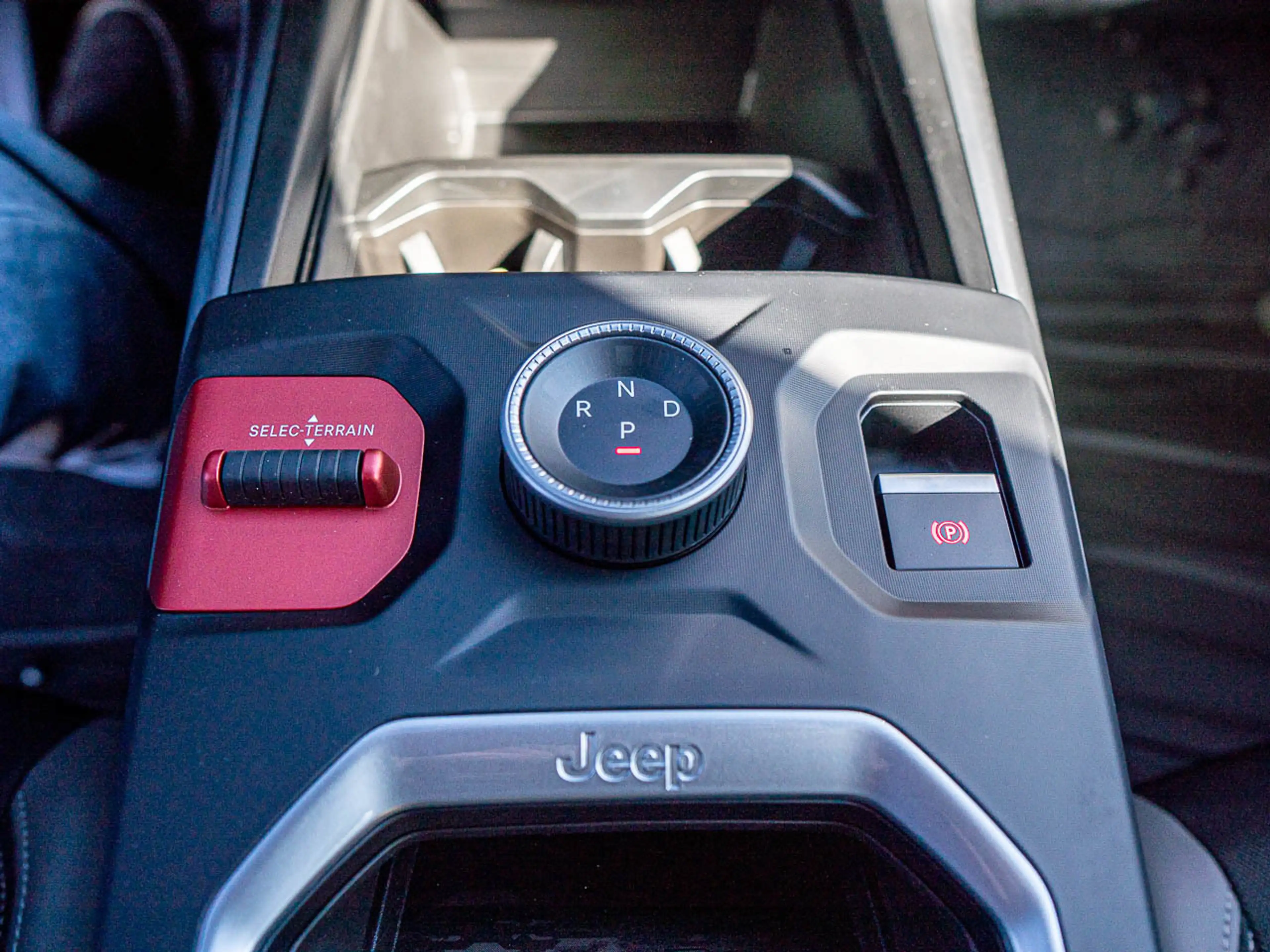 Jeep Compass Compass E-Hybrid First Edition — photo 15