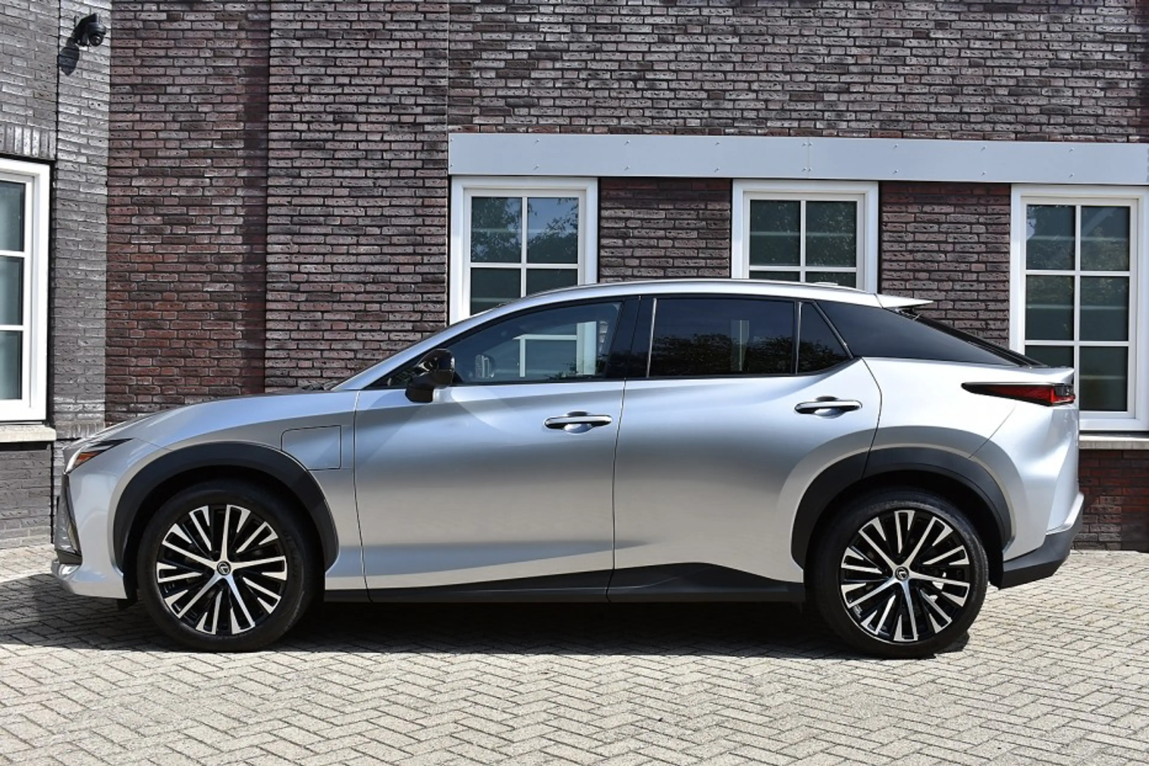 Lexus RZ 450e Executive Line 71 kWh/98%SOH/Leer/Massage sto — photo 8