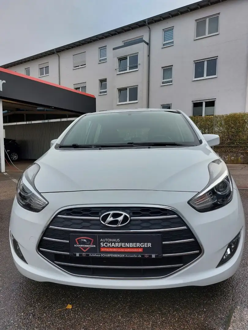 Hyundai iX20 blue Trend+Navi+Lenk+SitzH.+AHK+RFK+V.Histo Blanc - 2