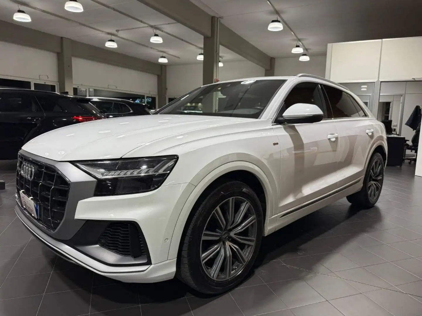 Audi Q8 50 TDI 286 CV quattro tiptronic S Line TETTO - LED Bianco - 2