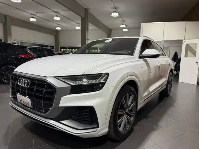 Audi Q8 50 TDI 286 CV quattro tiptronic S Line TETTO - LED