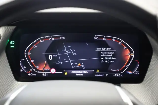 BMW 1 Series view 5