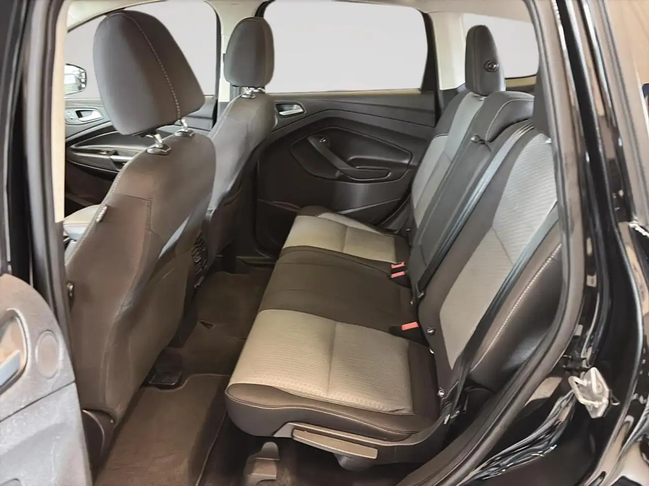 Ford Escape снимка Ford Escape