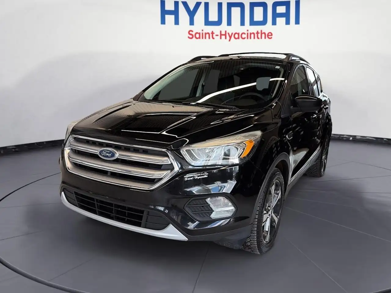 Ford Escape снимка Ford Escape