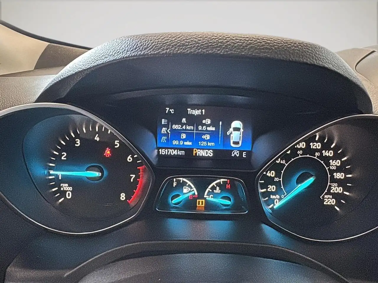 Ford Escape снимка Ford Escape
