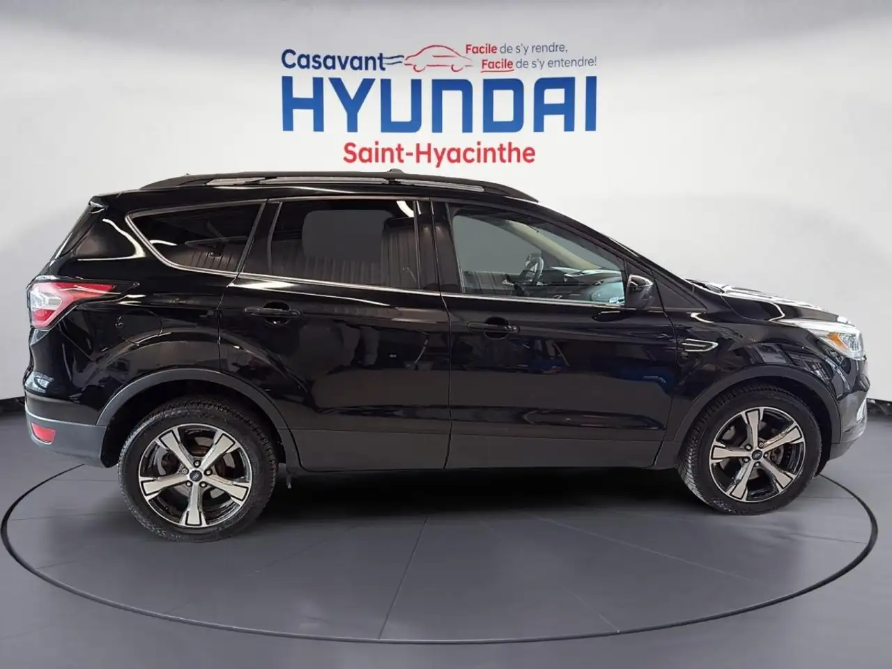Ford Escape снимка Ford Escape
