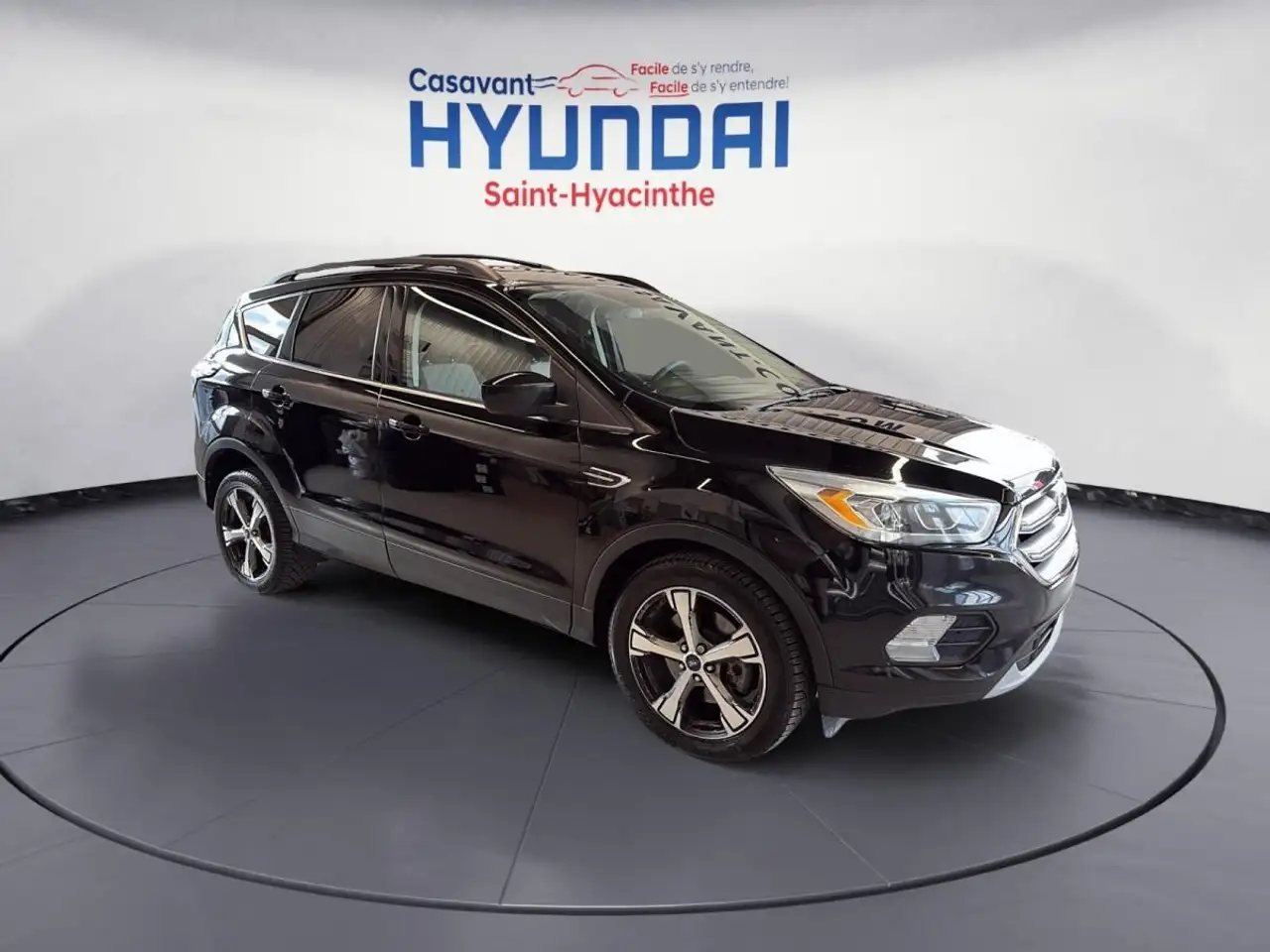 Ford Escape снимка Ford Escape
